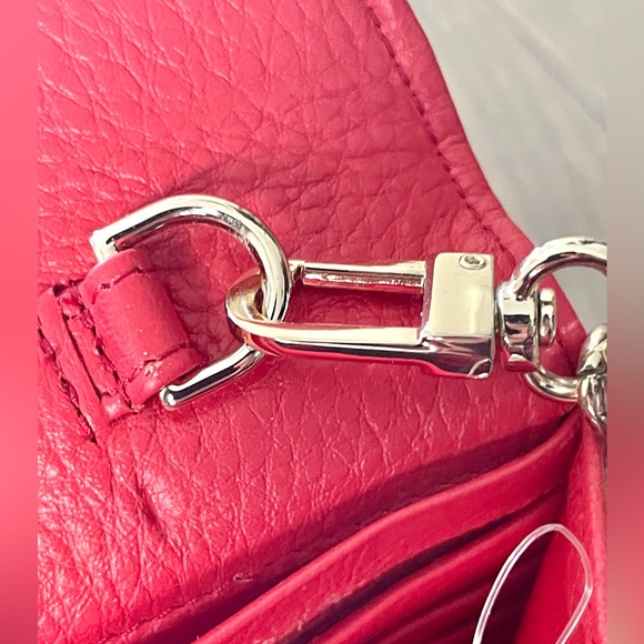 Danier Red Leather Crossbody with Gold Chain Straps - Picture 5 of 5